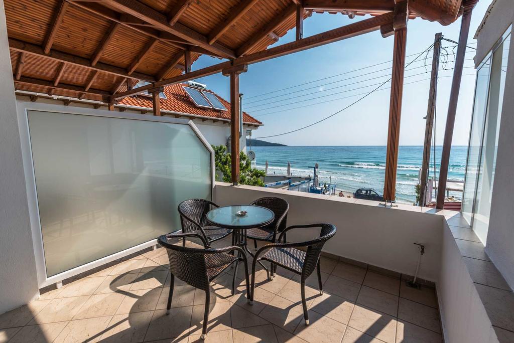 Villa Litore à Skala Potamias  Extérieur photo