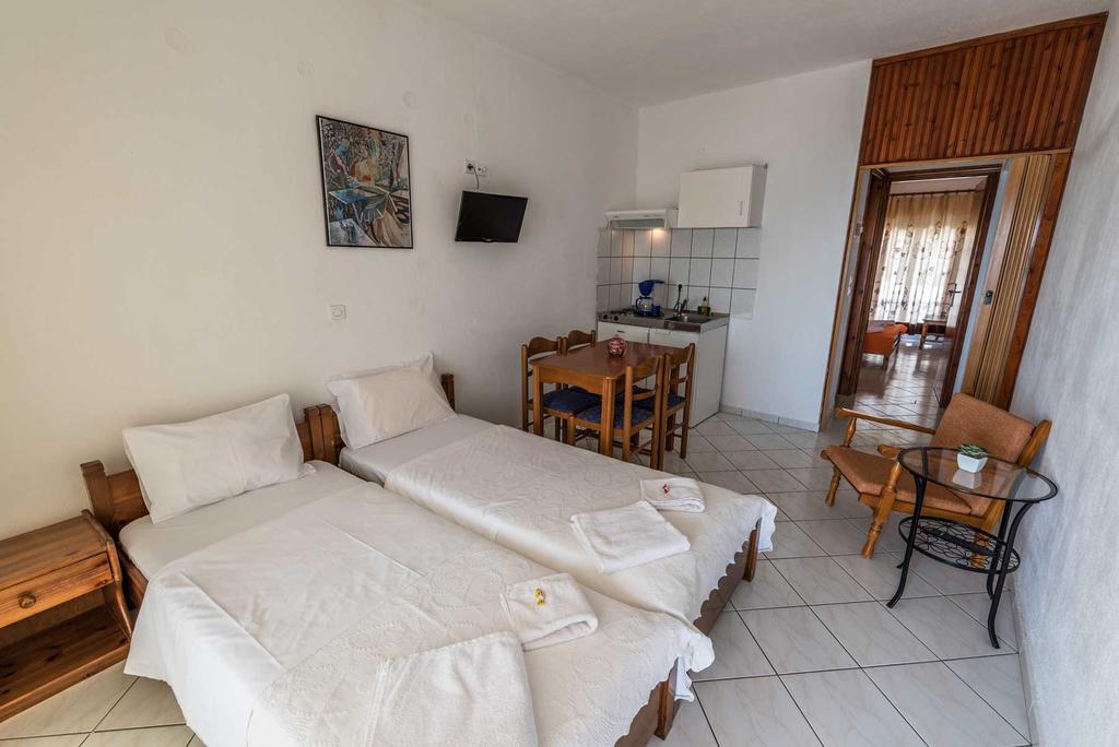 Villa Litore à Skala Potamias  Extérieur photo